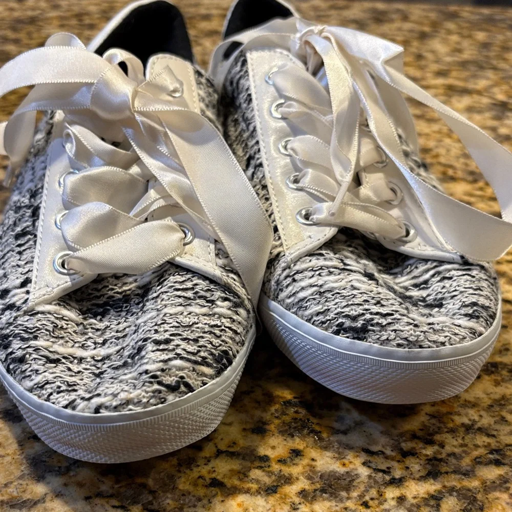 Janie and Jack Black and White Kids Sneakers - Picture 5 of 6